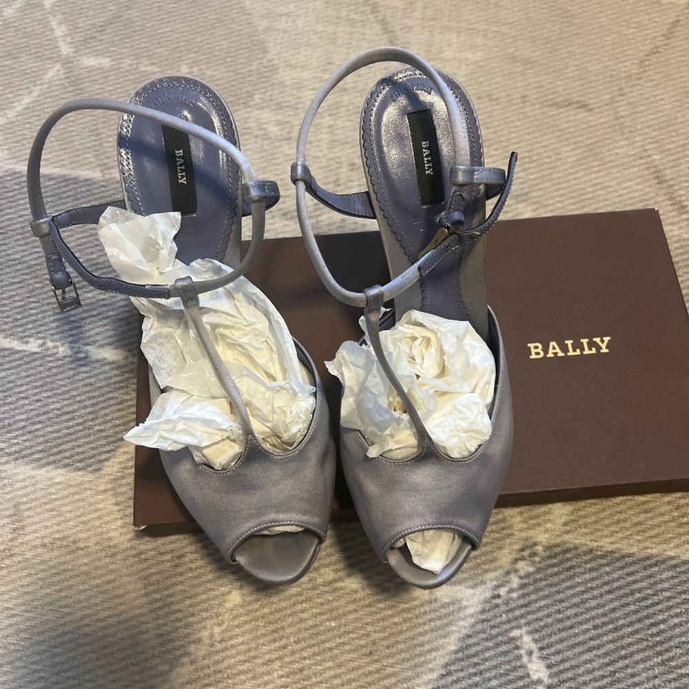 Bally purple silk platform heels, 8.5